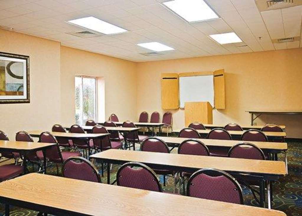 Quality Inn Brunswick Cleveland South Instalações foto